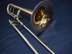 美品　キューンル＆ホイヤー　テナーバストロンボーン　547G 新品トロンボーン】キューンル＆ホイヤー 547/G | 管楽器専門店